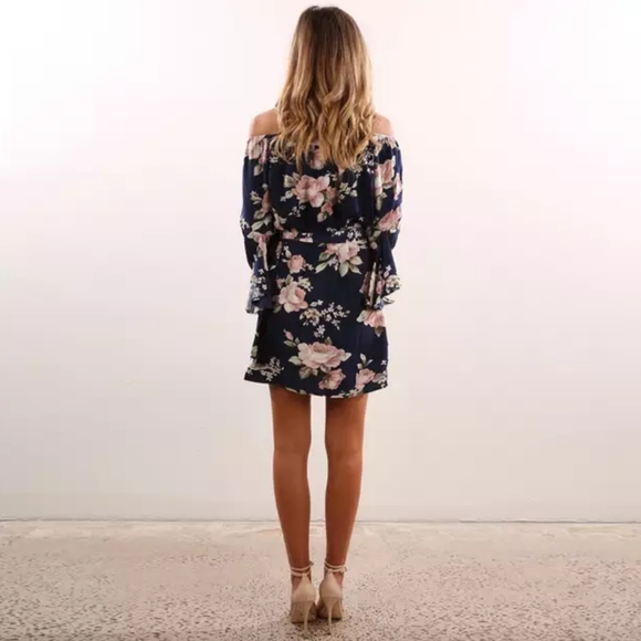 Plus size off Shoulder Dress - Picture 2 of 7